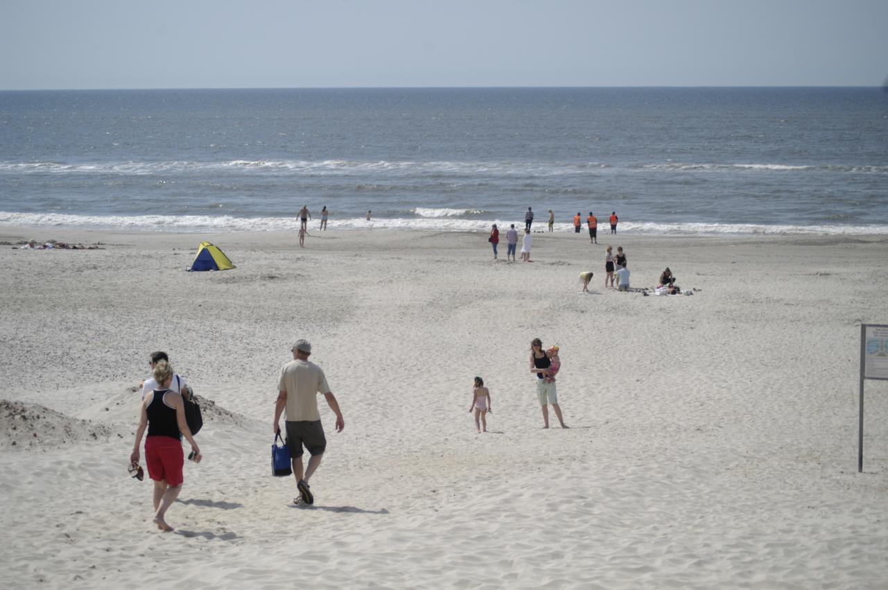 Henne Strand Ferie Accommodation Hennebjerg Exterior foto