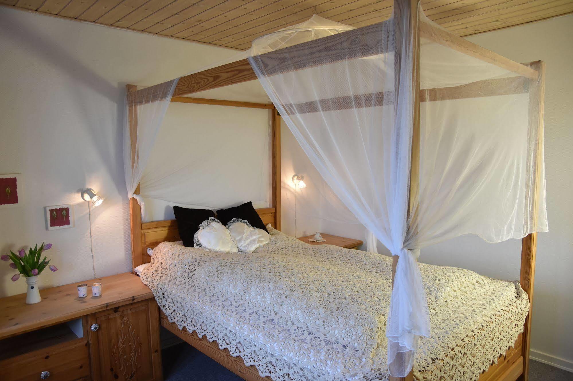 Henne Strand Ferie Accommodation Hennebjerg Exterior foto