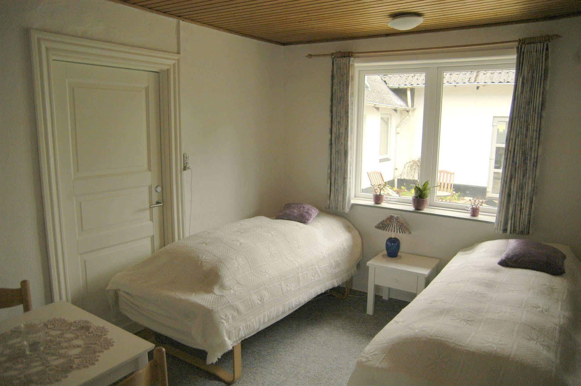 Henne Strand Ferie Accommodation Hennebjerg Exterior foto